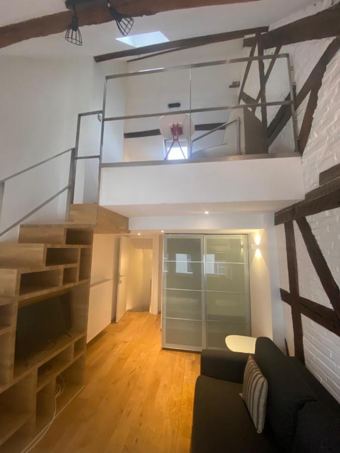 Triplex Neuvice Apartment เลียจ ภายนอก รูปภาพ